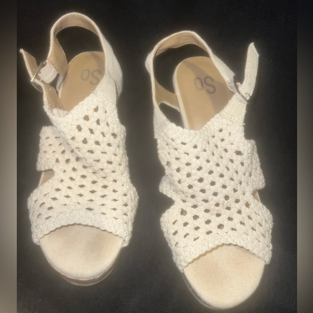 SO Tan Wedges 6 1/2